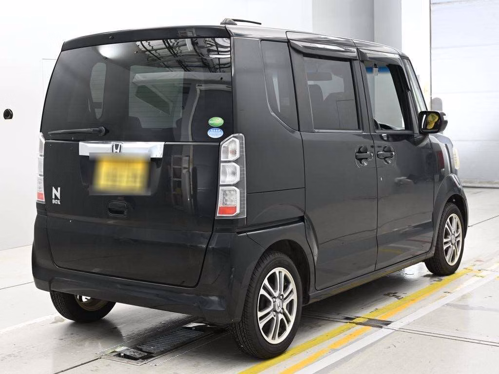 HONDA N-BOX