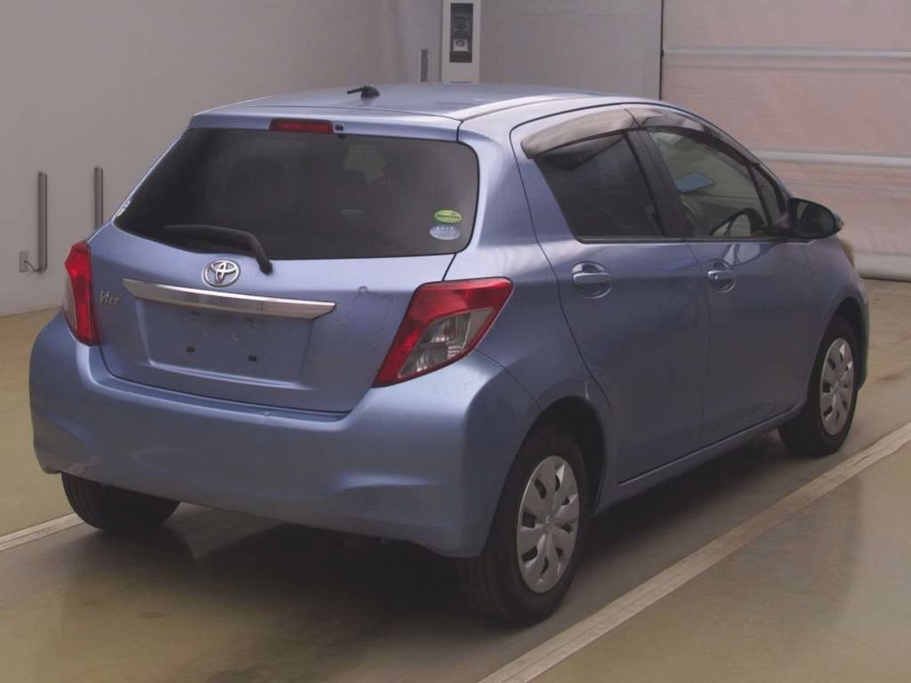 TOYOTA VITZ