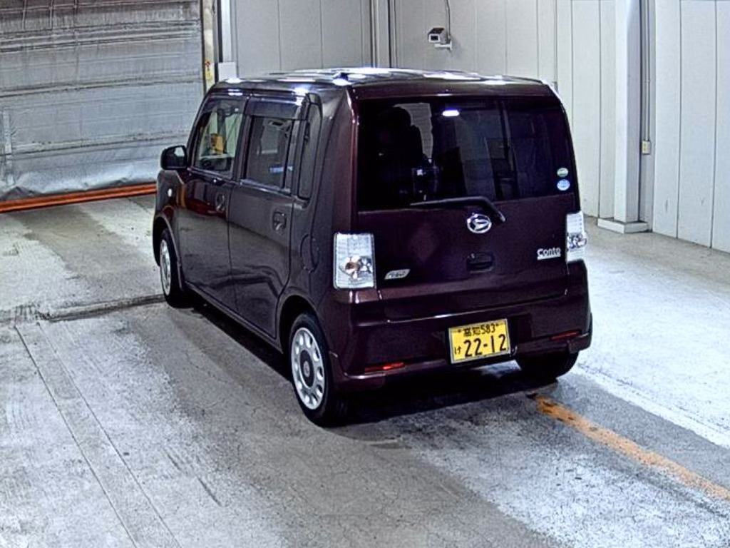 DAIHATSU MOVE CONTE