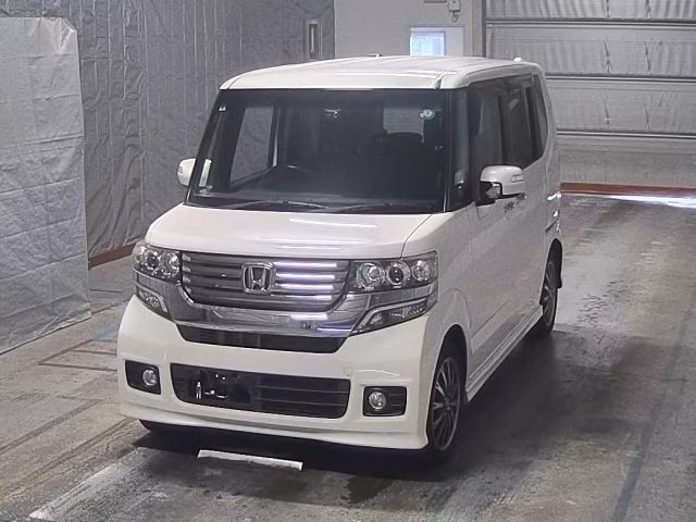 HONDA N-BOX