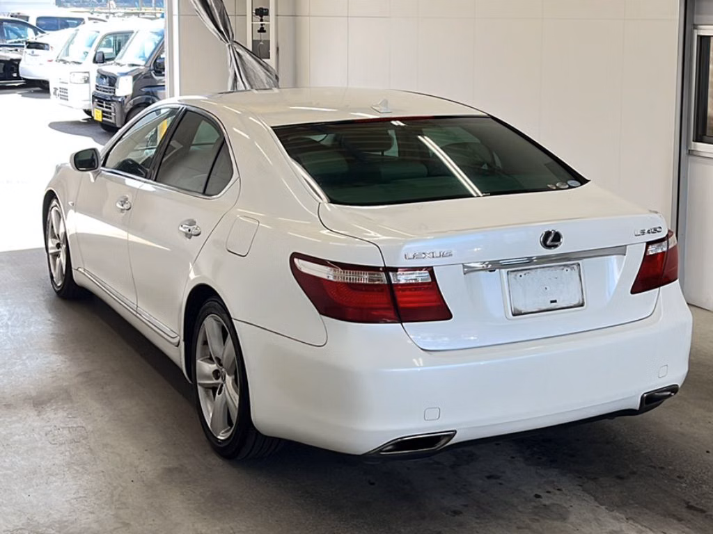 LEXUS LS460