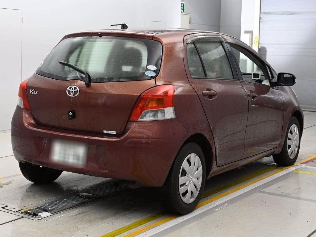 TOYOTA VITZ
