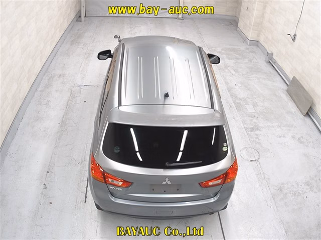 MITSUBISHI RVR