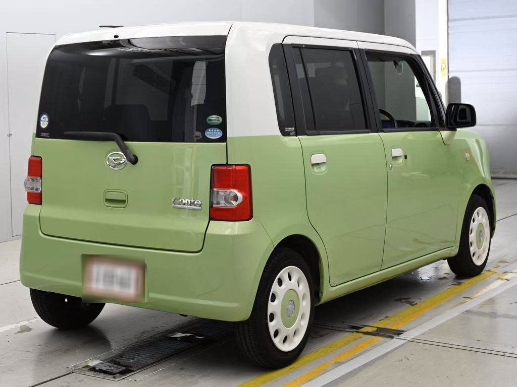 DAIHATSU MOVE CONTE