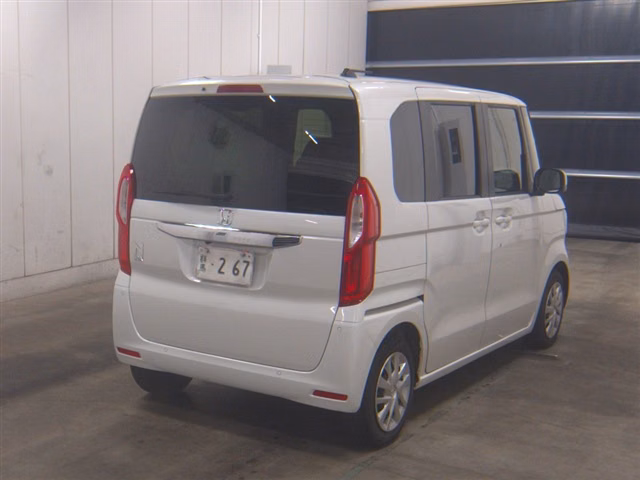 HONDA N-BOX