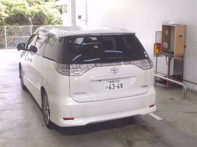 TOYOTA ESTIMA