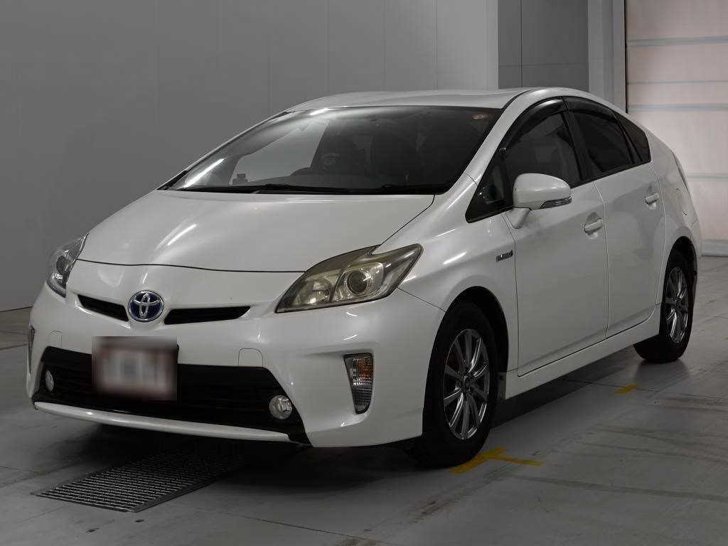 TOYOTA PRIUS