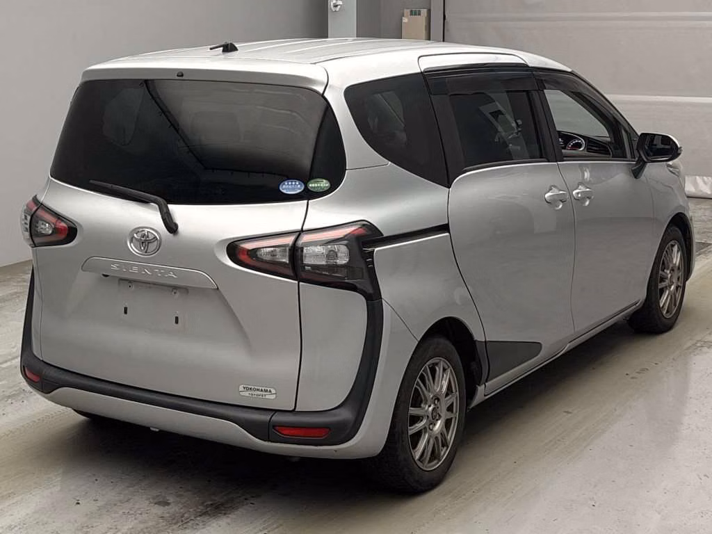 TOYOTA SIENTA