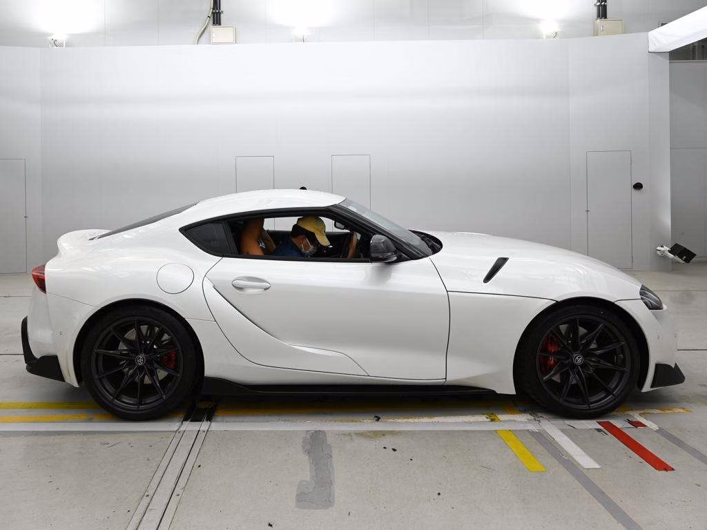 TOYOTA SUPRA