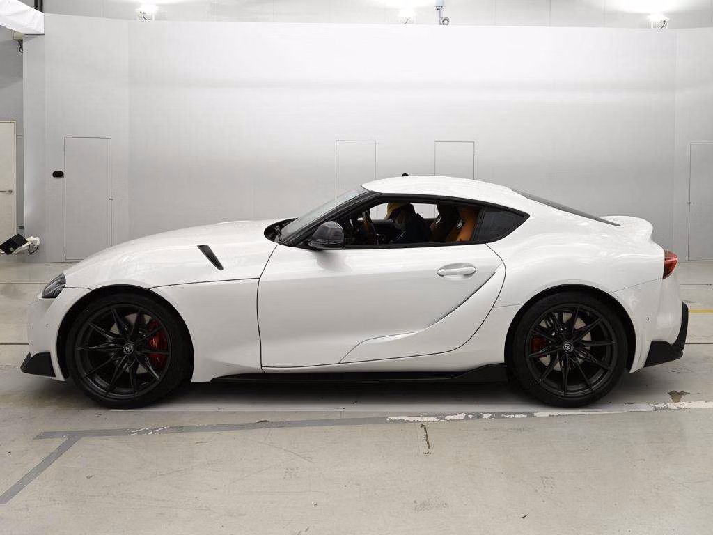 TOYOTA SUPRA