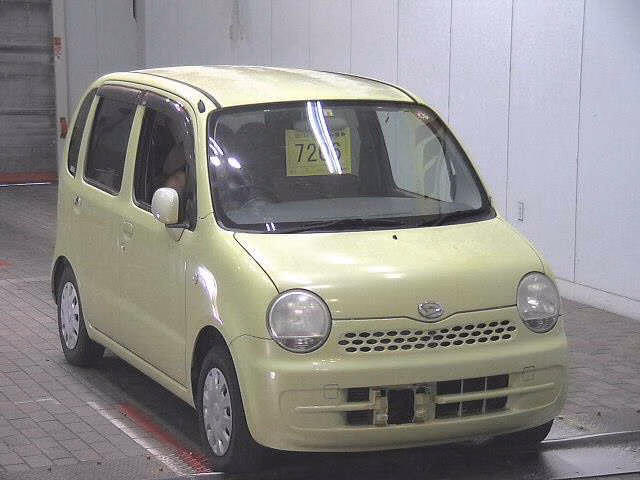 DAIHATSU MOVE LATTE