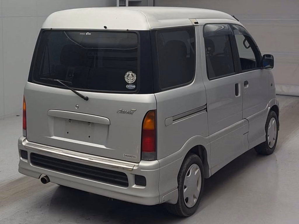 DAIHATSU ATRAI7