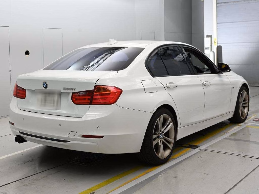 BMW 3-SERIES