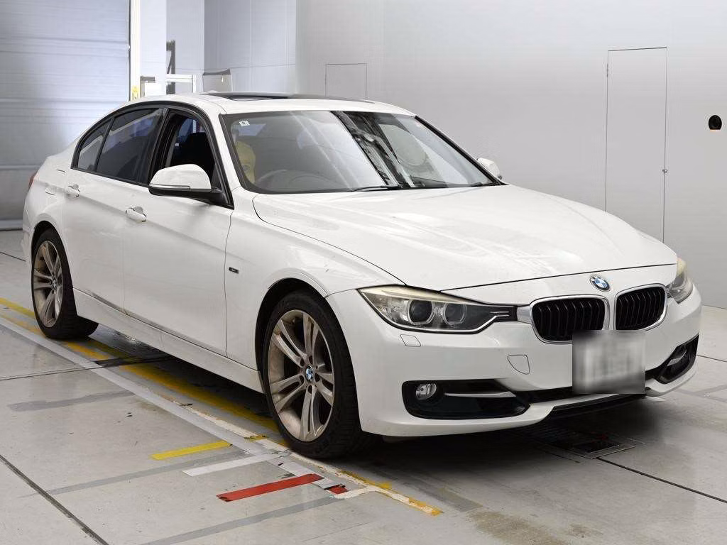 BMW 3-SERIES