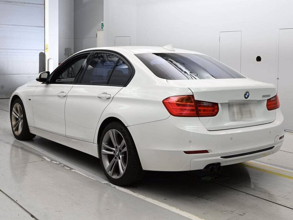 BMW 3-SERIES
