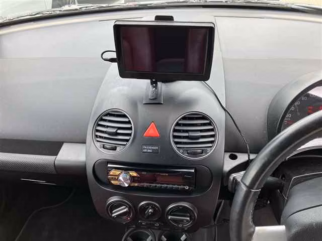 VOLKSWAGEN BEETLE