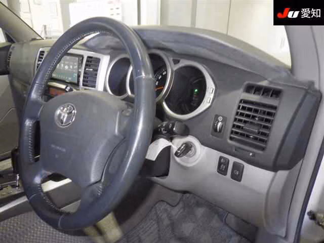 TOYOTA HILUX SURF