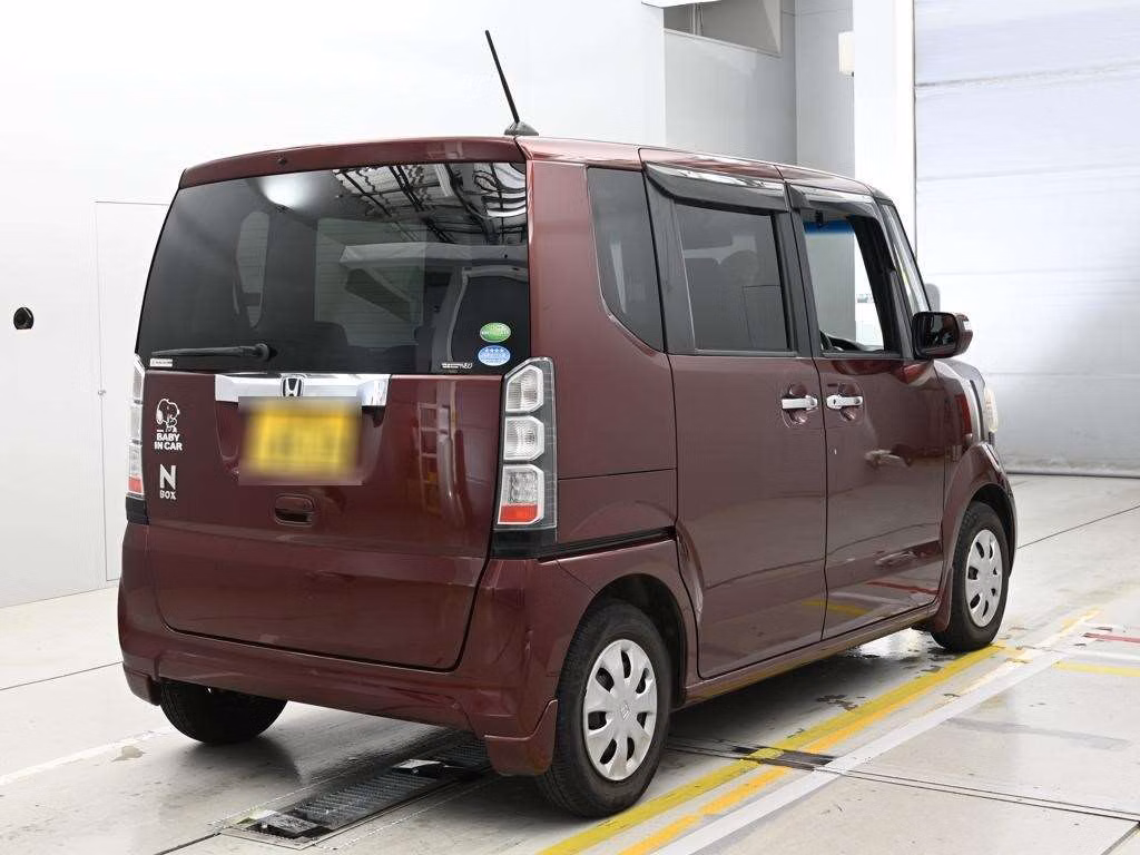 HONDA N-BOX