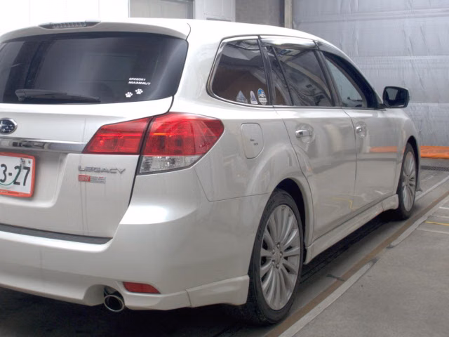 SUBARU LEGACY