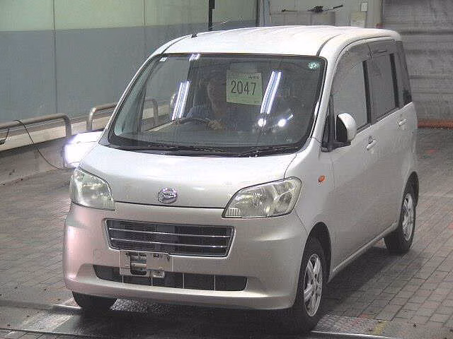 DAIHATSU TANTO EXE