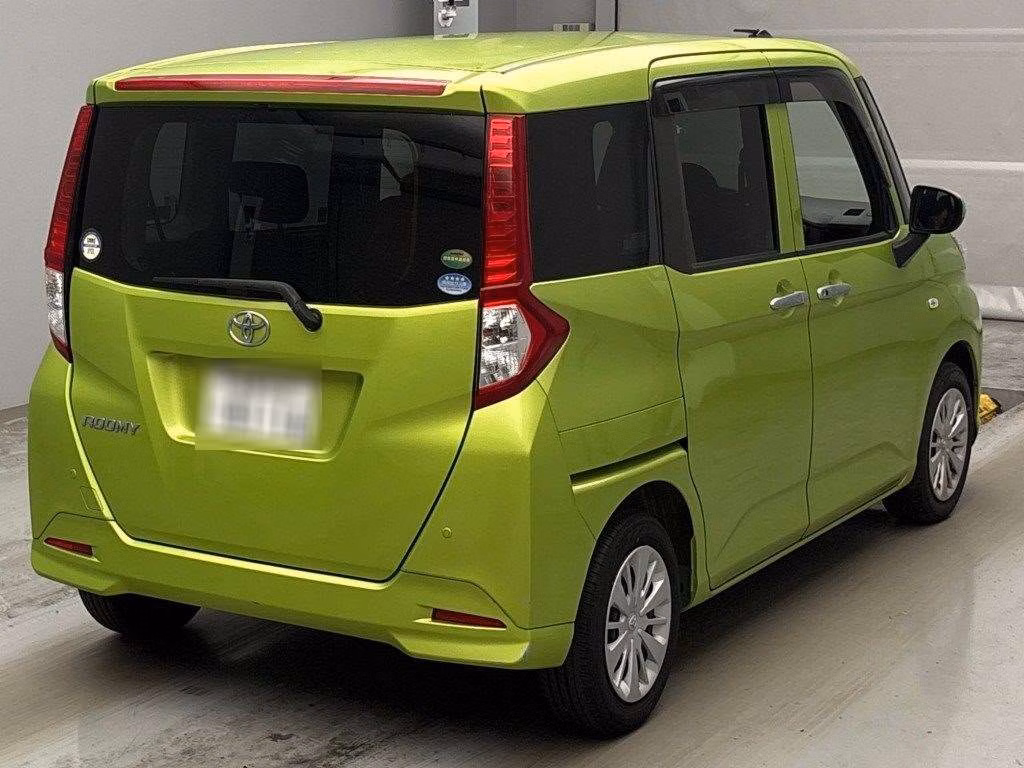 TOYOTA ROOMY
