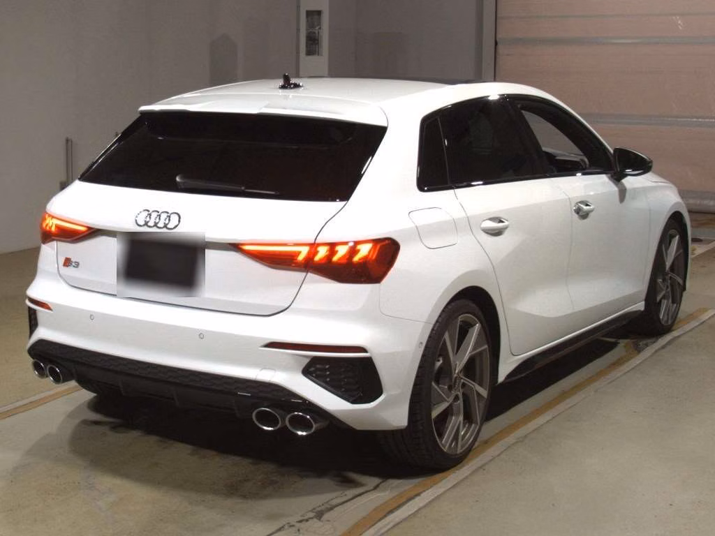 AUDI S3