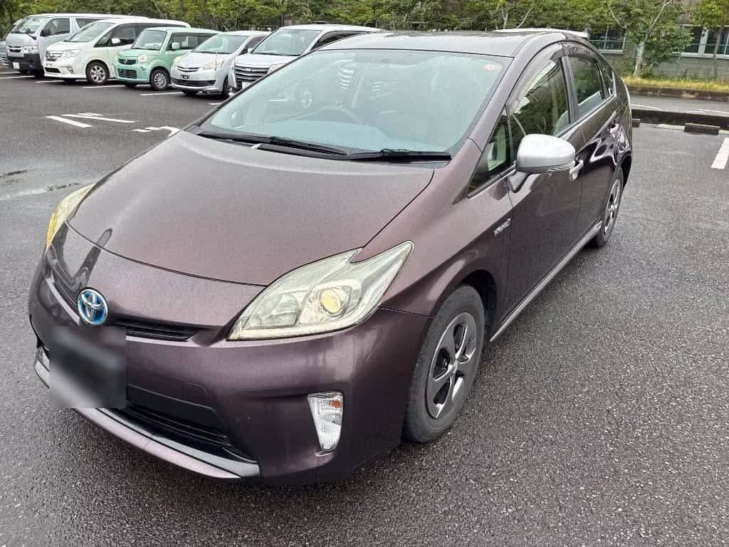 TOYOTA PRIUS