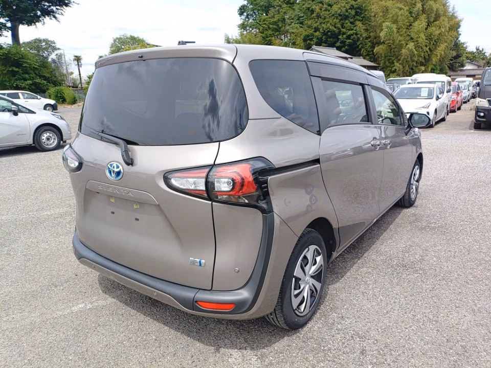 TOYOTA SIENTA