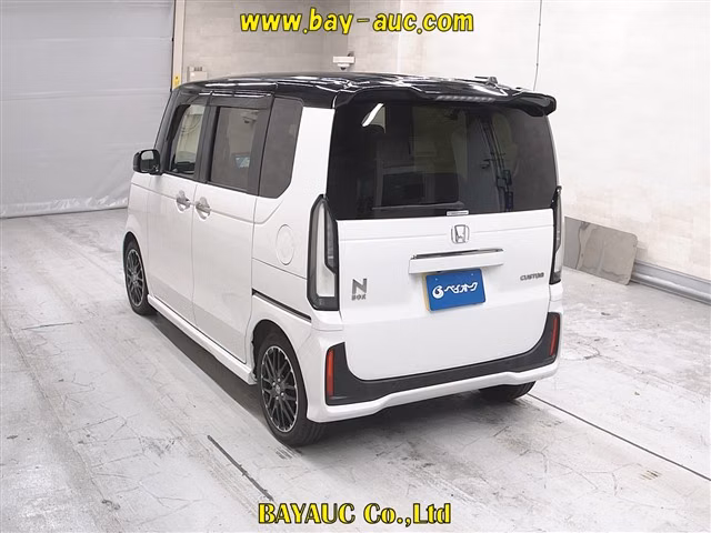 HONDA N-BOX