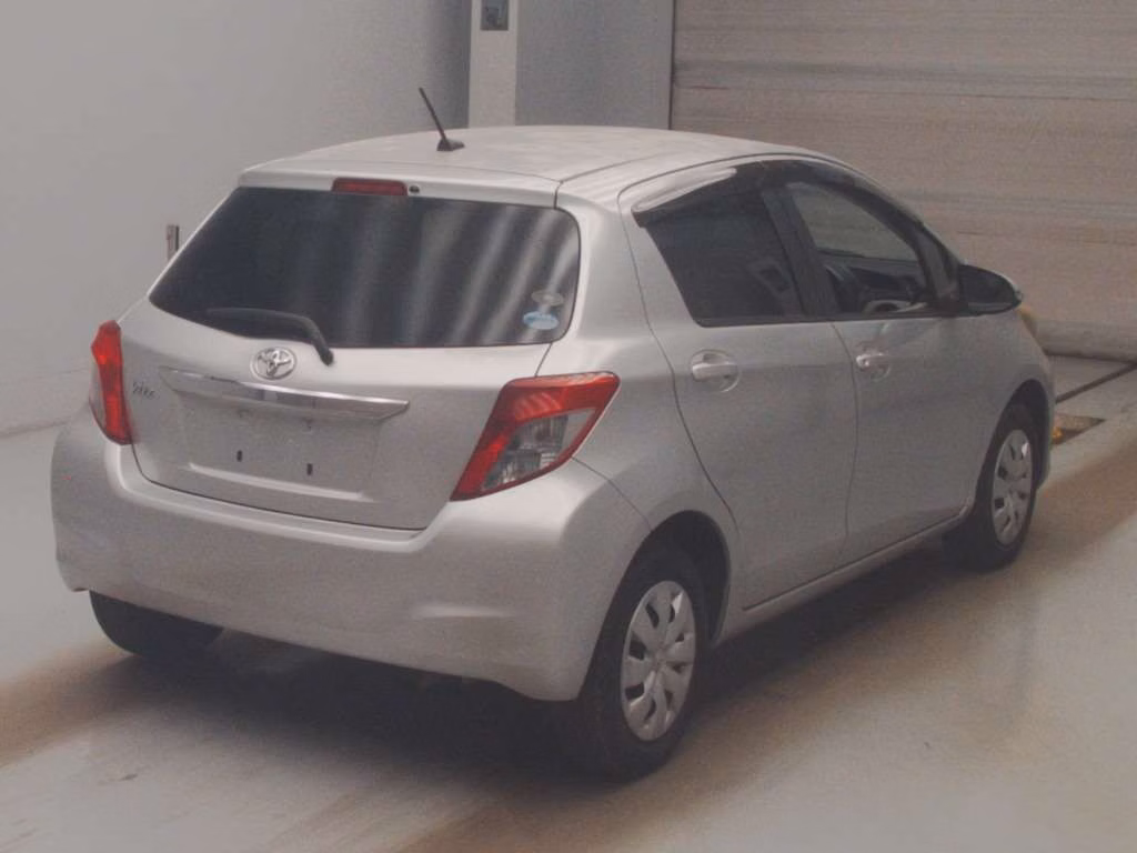 TOYOTA VITZ
