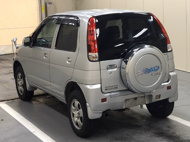 DAIHATSU TERIOS KID