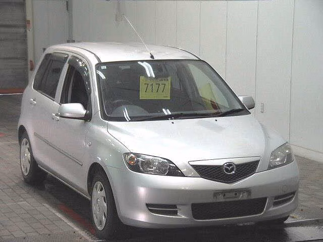 MAZDA DEMIO