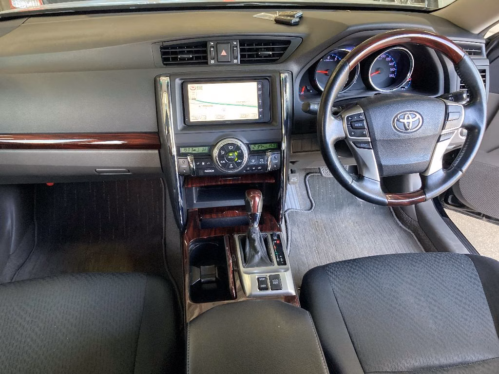 TOYOTA MARK X