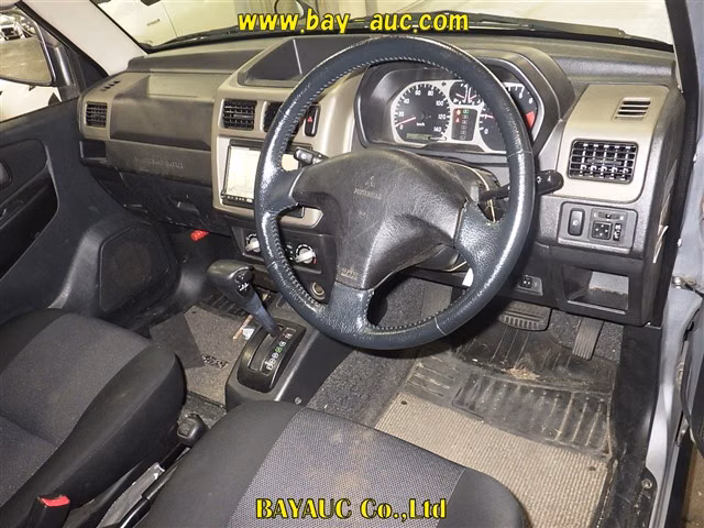 MITSUBISHI PAJERO MINI