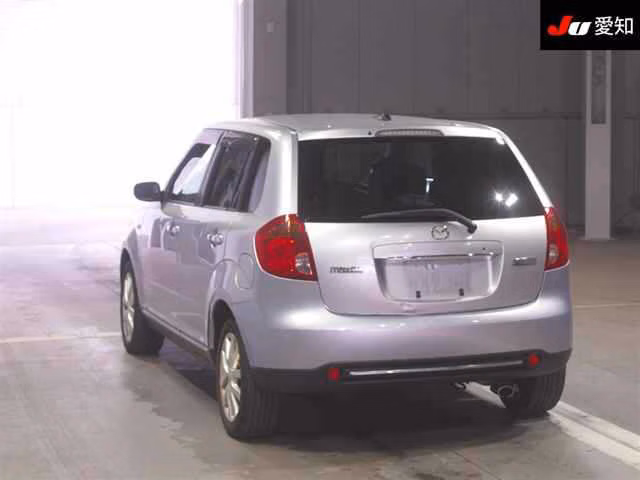 MAZDA VERISA