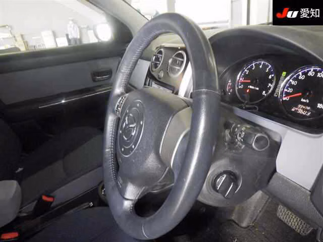 MAZDA VERISA