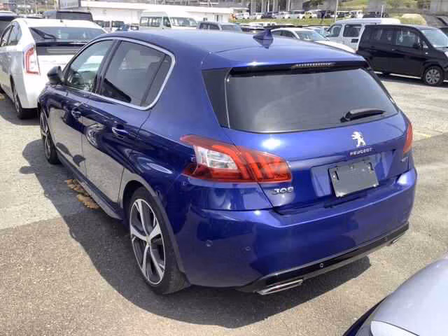 PEUGEOT 308