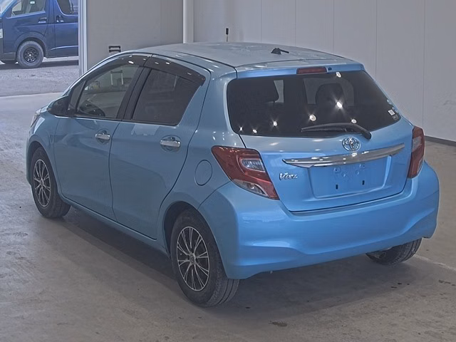 TOYOTA VITZ