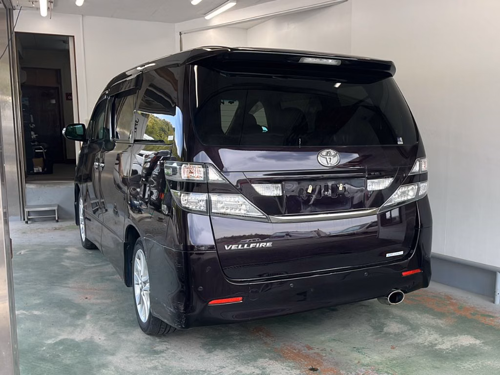 TOYOTA VELLFIRE