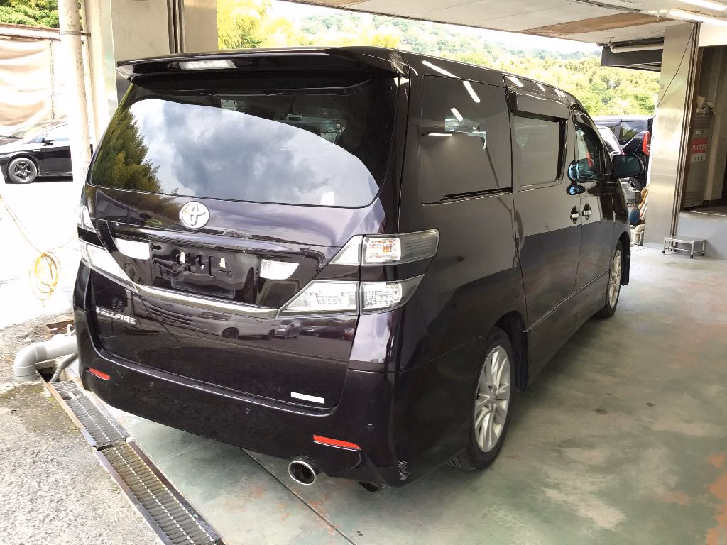 TOYOTA VELLFIRE