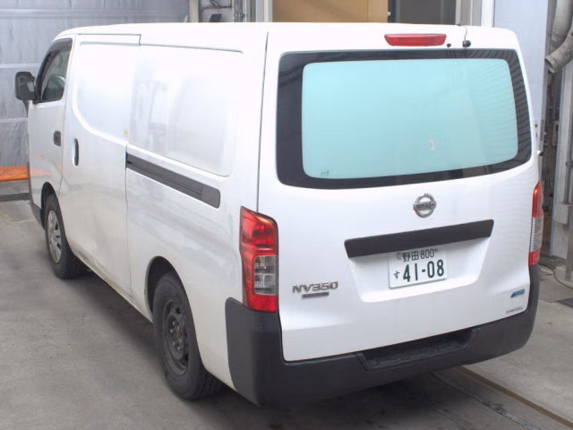 NISSAN NV350 CARAVAN