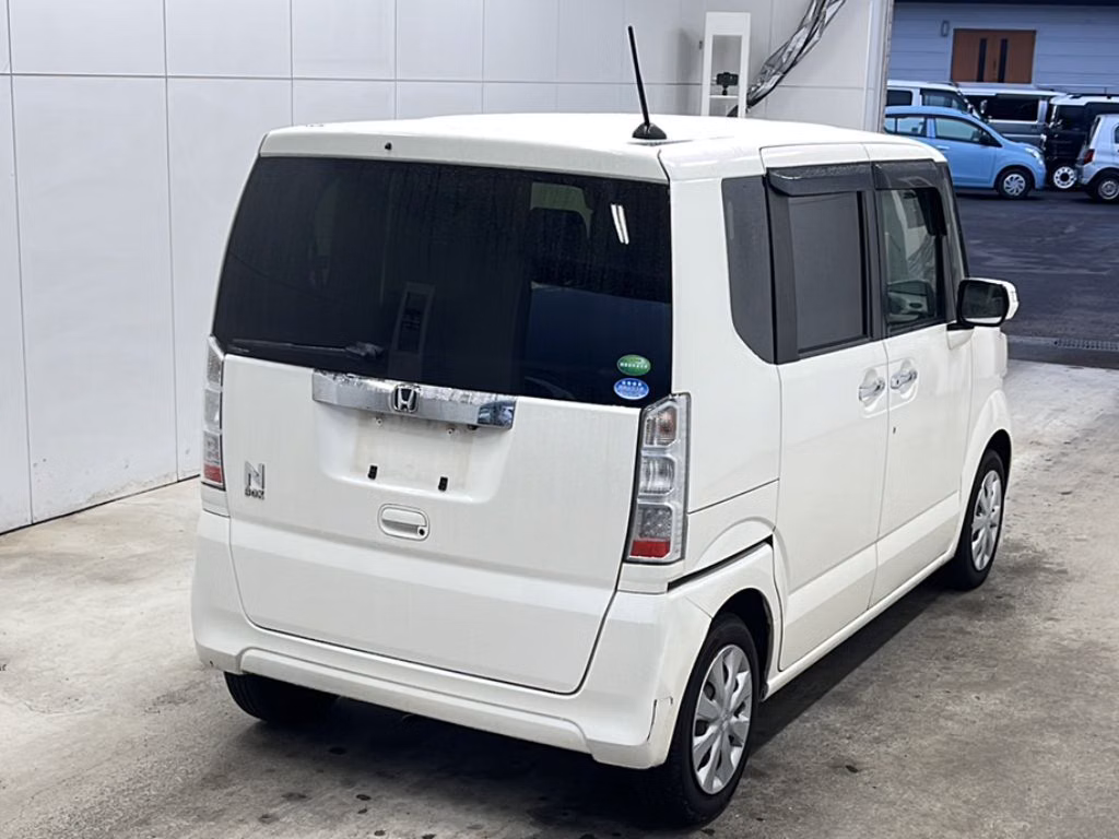 HONDA N-BOX