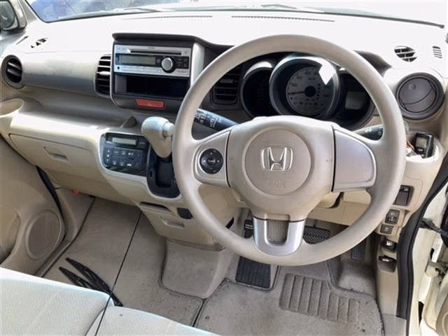 HONDA N-BOX