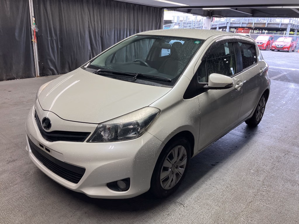 TOYOTA VITZ