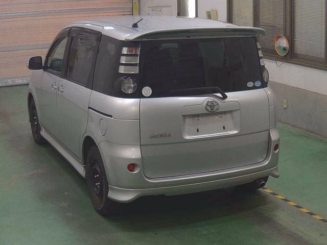 TOYOTA SIENTA