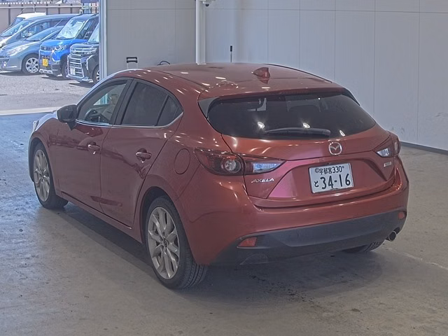MAZDA AXELA
