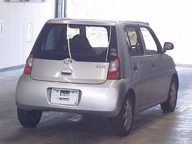 DAIHATSU ESSE