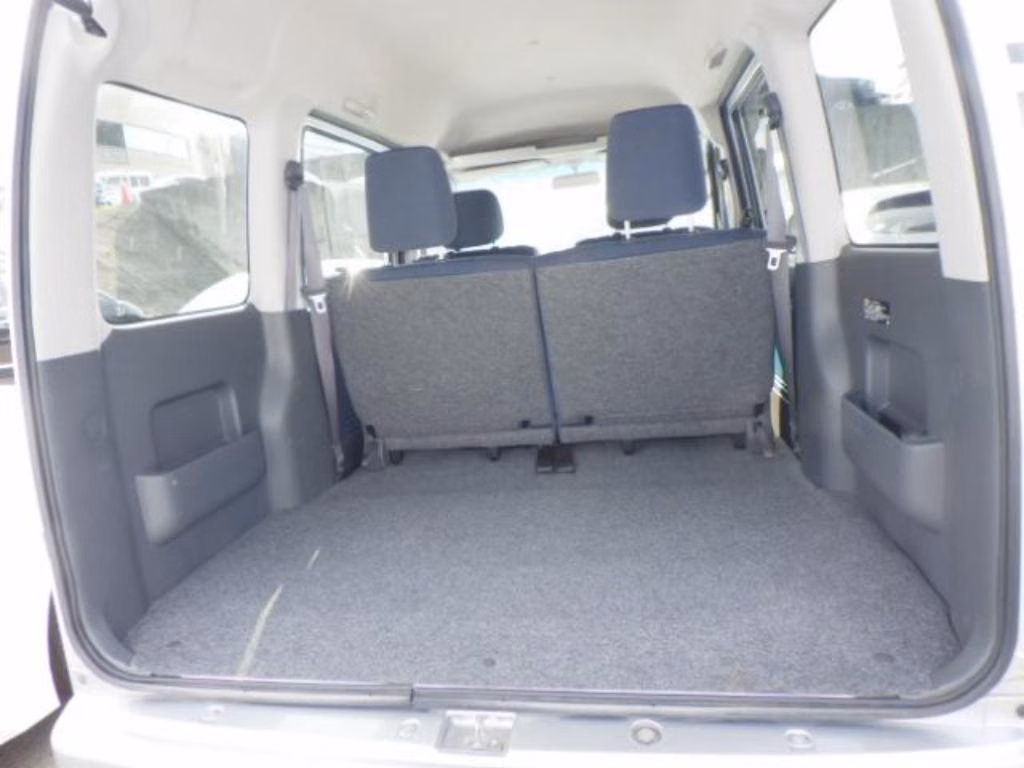 TOYOTA PIXIS VAN