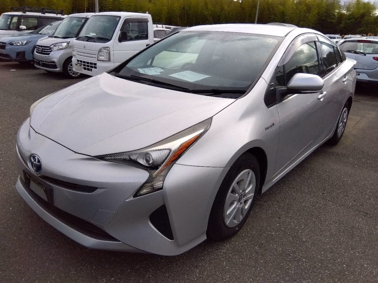 TOYOTA PRIUS