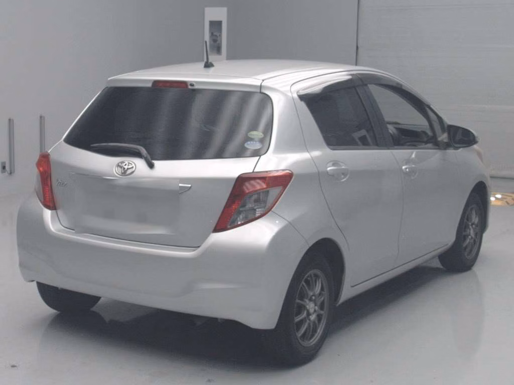 TOYOTA VITZ